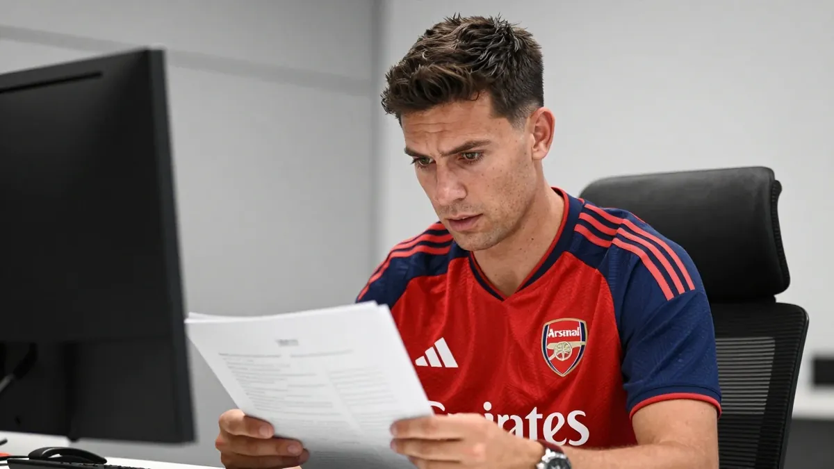Arsenal are linked with late moves as the transfer deadline approaches, with the club sitting ninth in the Premier League...