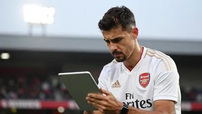 Arsenal's transfer window is heating up as the club eyes Julian Alvarez, but his future remains uncertain due to a bitter...