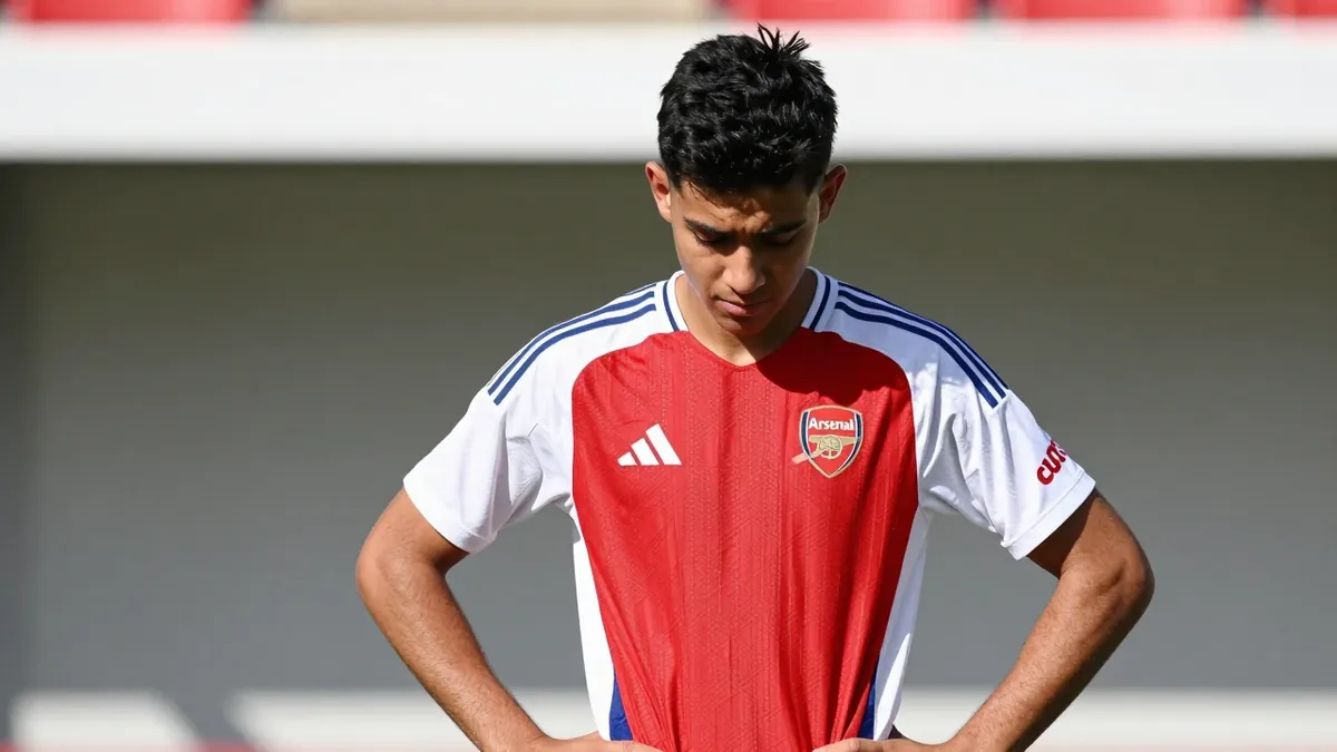 Arsenal are monitoring the situation of Liverpool academy midfielder Rio Ngumoha with growing interest as the 18-year-old...