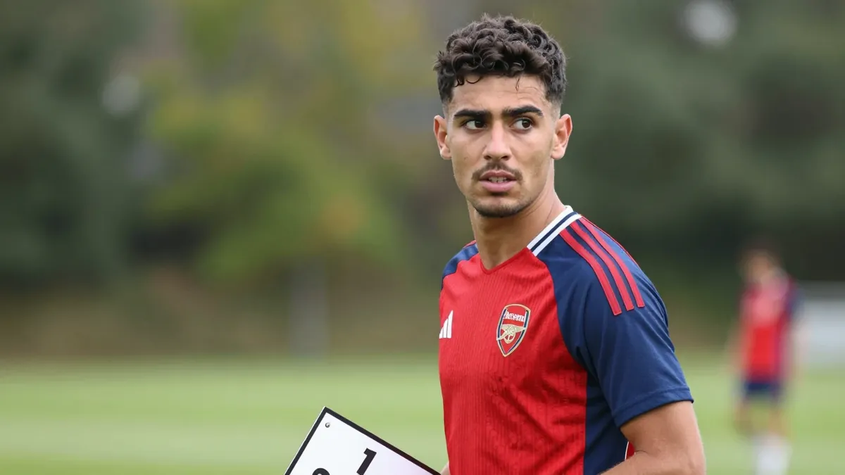 Arsenal have confirmed the departure of winger Reiss Nelson, who has signed for Feyenoord Rotterdam on a free transfer...